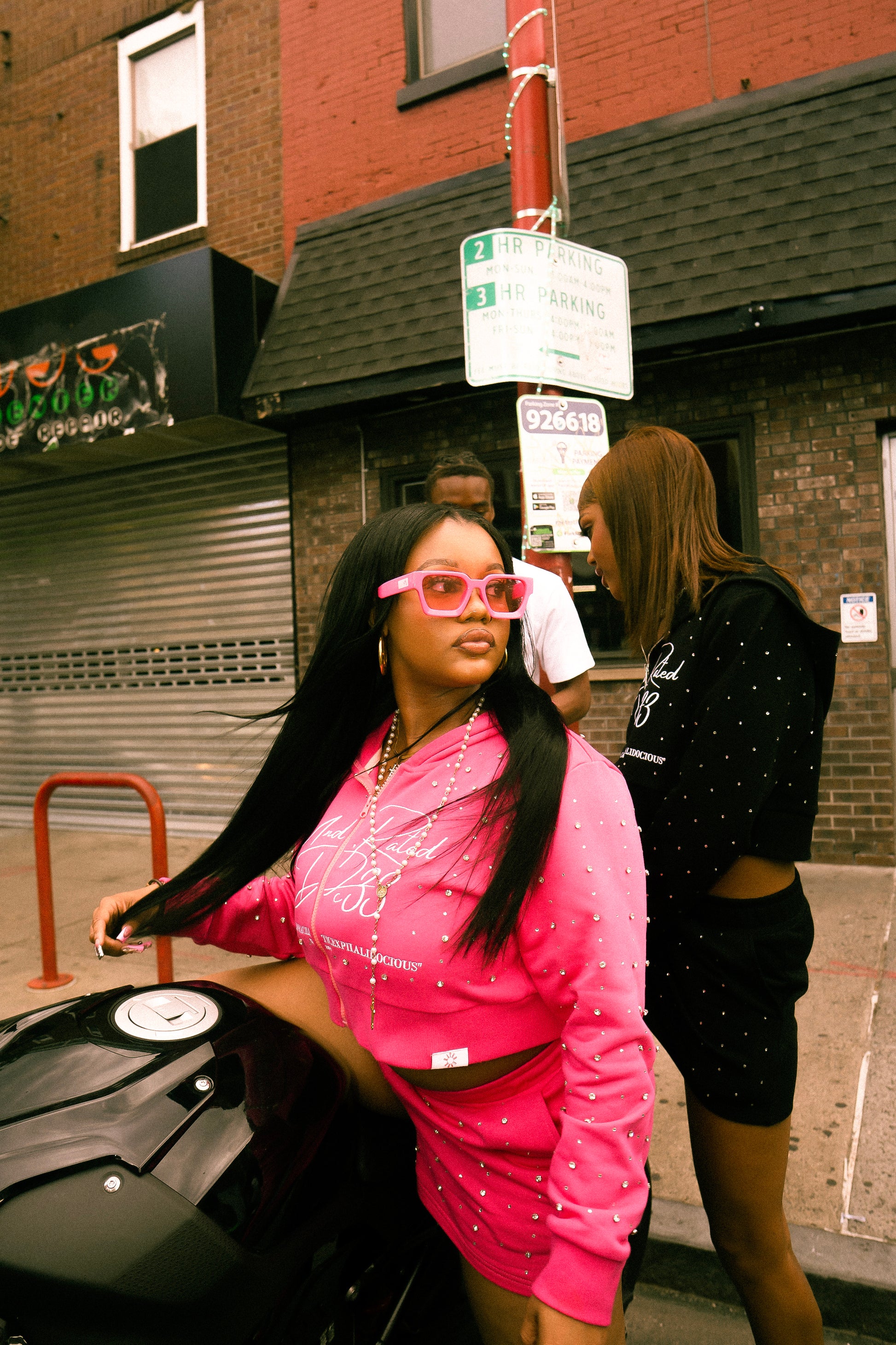 UNDRSZN DC33 “Supercaly” Set Hot Pink